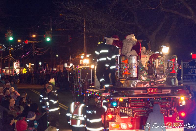 Center Moriches Sparkles During Holiday Parade Of Lights Center